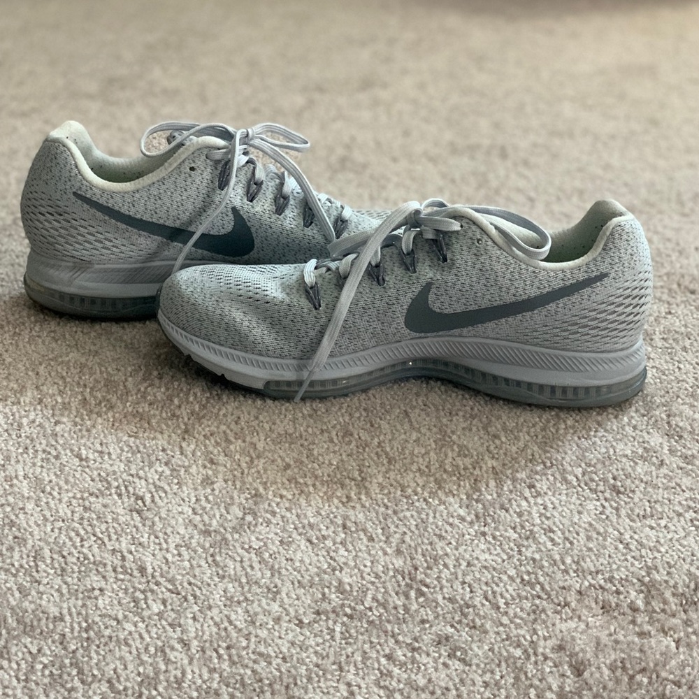 Women’s Nike Running Sneakers Size 8.5